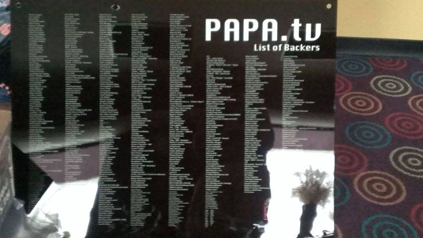 papatv-backers-sign