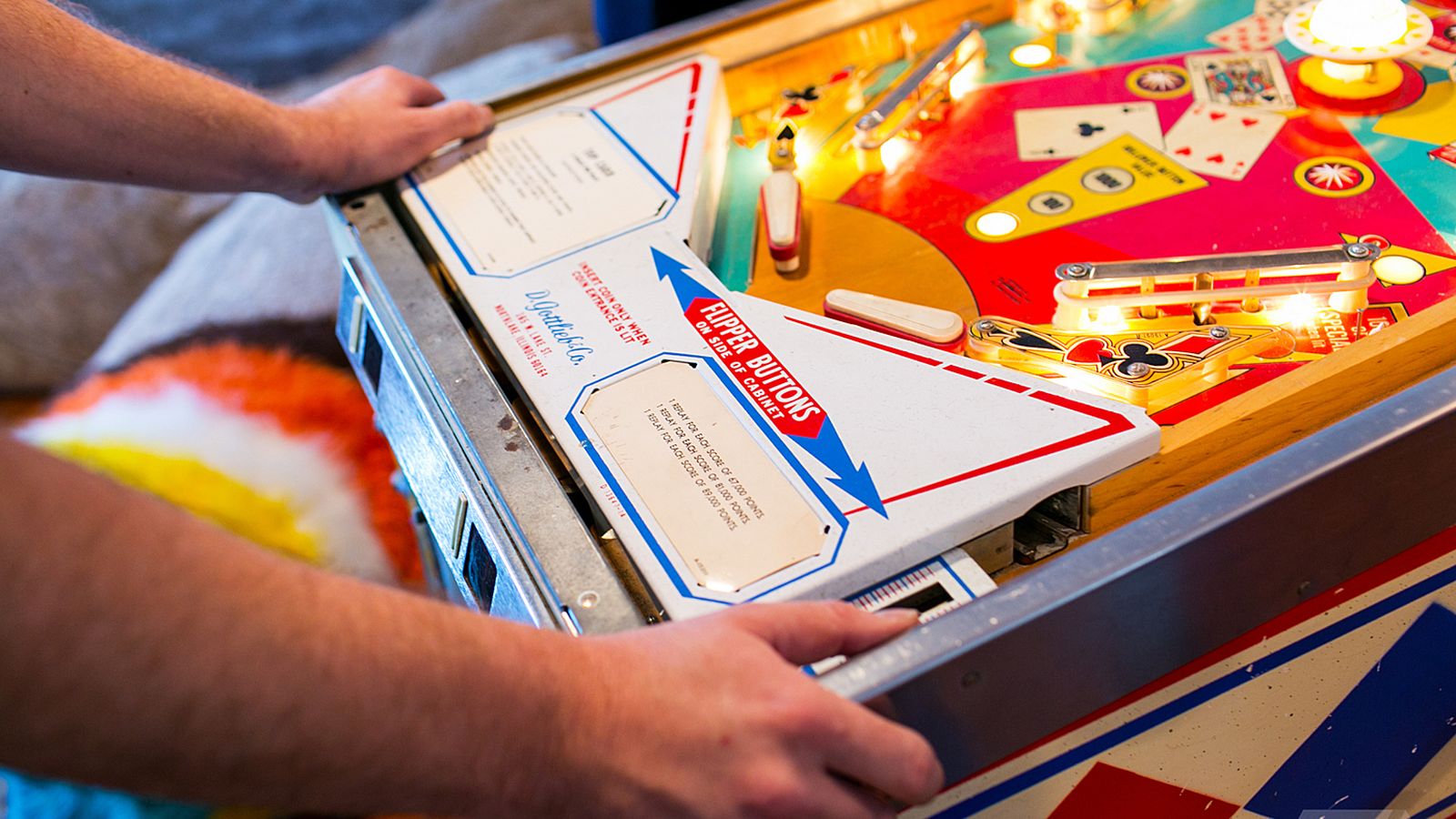 An analog pinball cabinet is being transformed into a digital art machine | The Verge